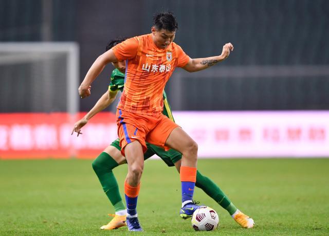 开云官网-7比0！7连胜！7号破荒 泰山开足马力：要继续赢下去！