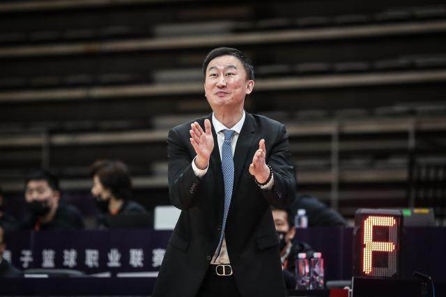 开云入口-浙江队：同意刘维伟辞去俱乐部男篮一队主教练一职