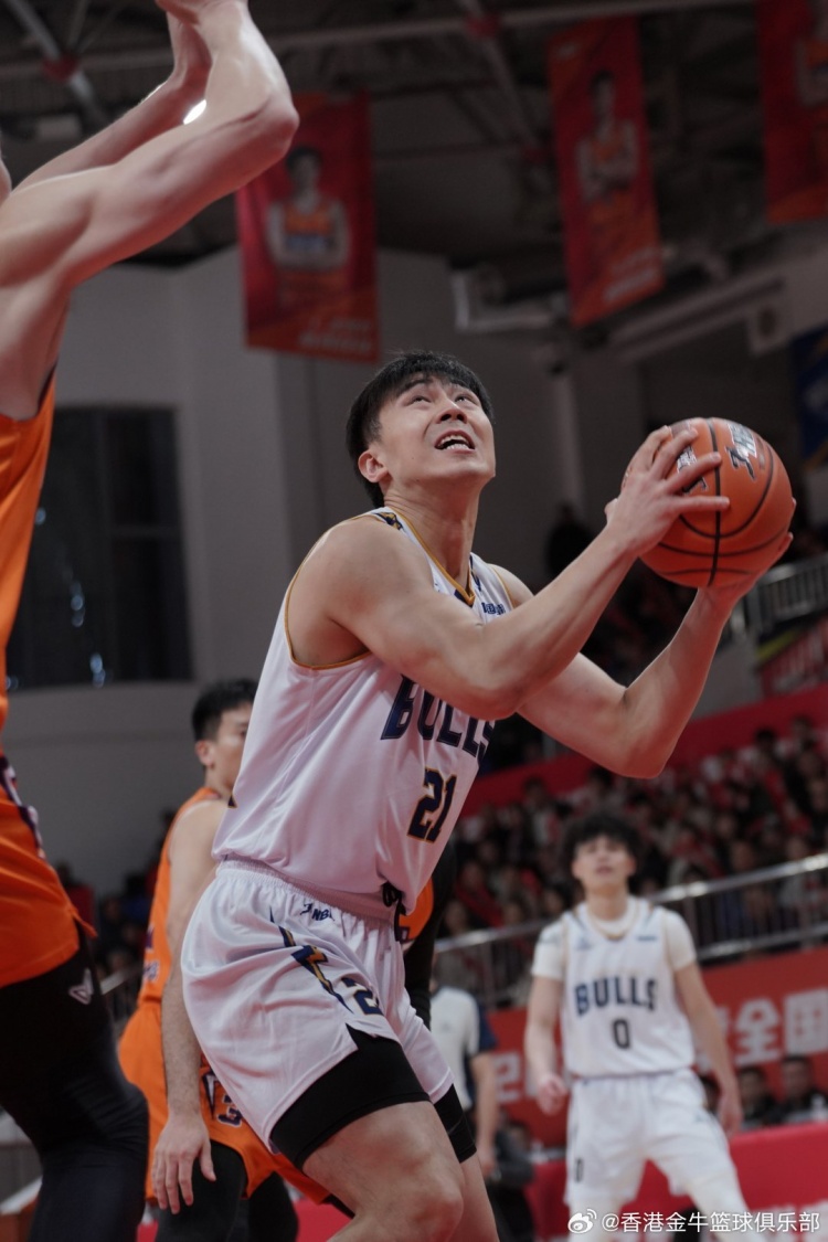 开云官网-昨晚比赛帅照📸 遗憾落败 香港金牛客场不敌杭州经纬